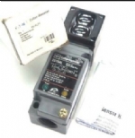 Limit Switch Style E51ALP1 Photoelectric Sensor